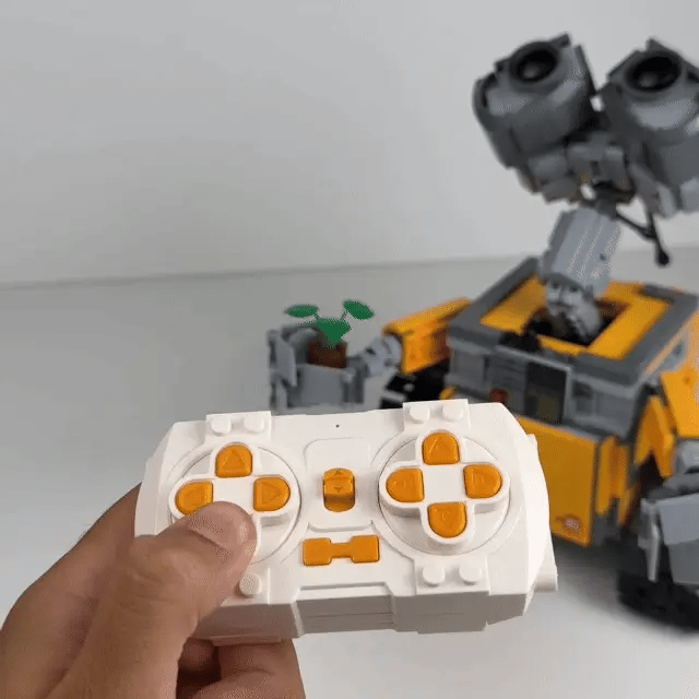 Wall‑E Inspired Motorized Robot Building Set - Prime Brick Store